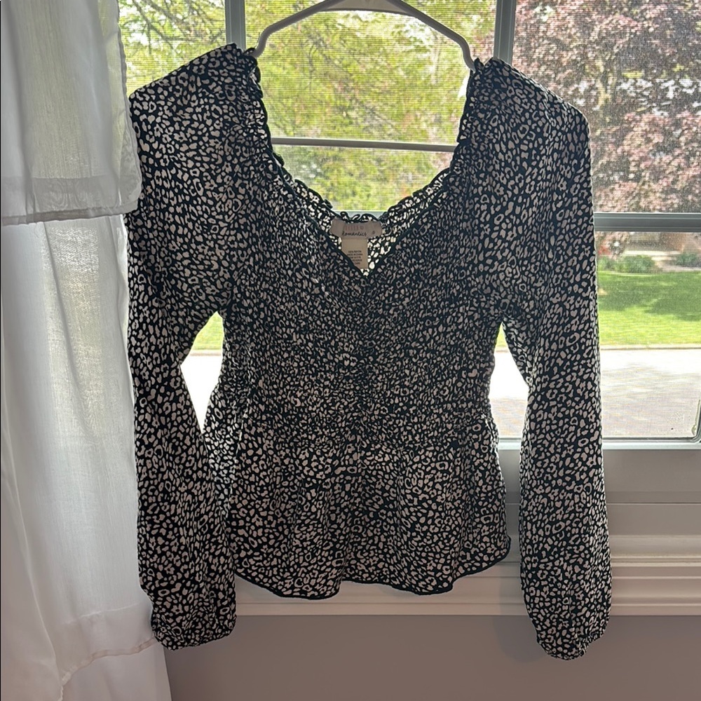 URBAN Romantics Black and White Fitted Peplum Blouse